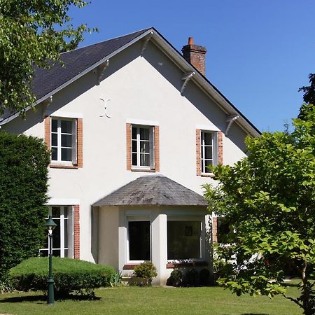 L'Atelier Du Chateau Saint-Ay Exterior foto